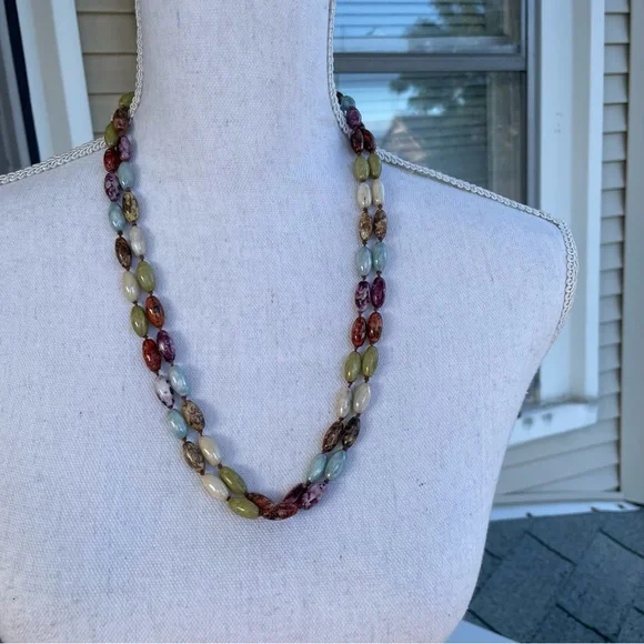 Multicolor Beaded Necklace - Picture 3 of 9